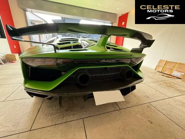 LAMBORGHINI Aventador 2019 — photo 3 sur 8