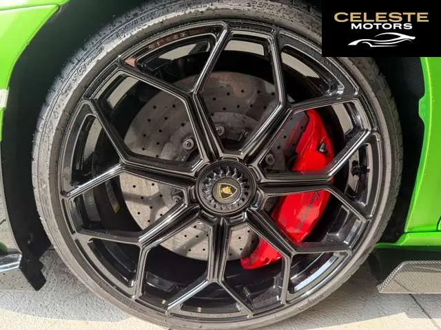 LAMBORGHINI Aventador 2019 — photo 5 sur 8