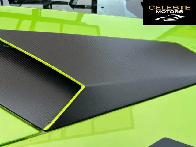 LAMBORGHINI Aventador 2016 — photo 8 sur 8