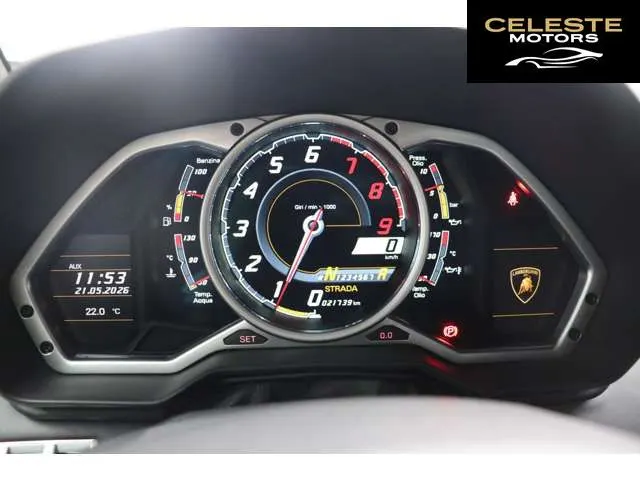 LAMBORGHINI Aventador 2012 — photo 8 sur 8