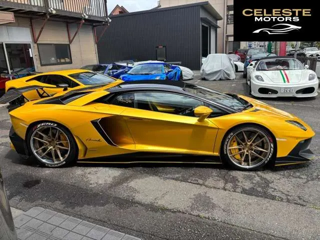 LAMBORGHINI Aventador 2014 — photo 5 sur 8