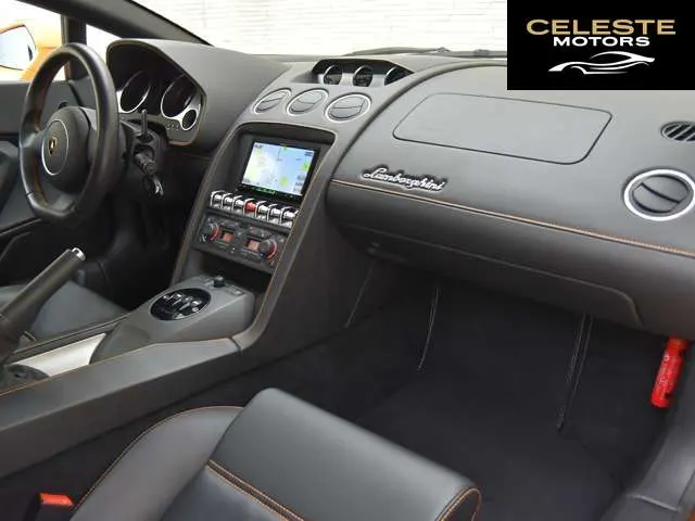 LAMBORGHINI Gallardo 2011 — photo 6 sur 8