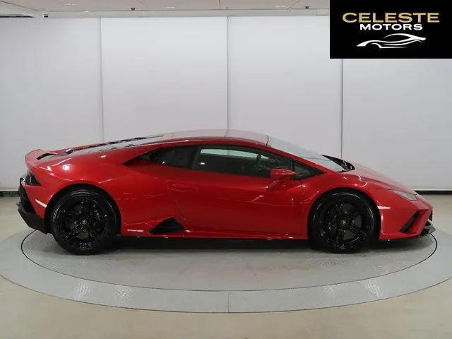 LAMBORGHINI Huracán 2022 — photo 4 sur 8