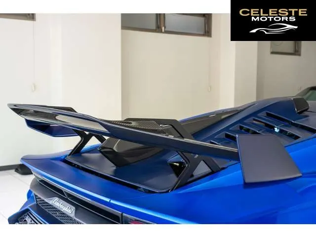 LAMBORGHINI Huracán 2023 — photo 7 sur 8