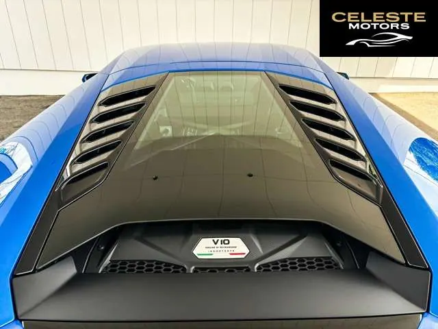 LAMBORGHINI Huracán 2023 — photo 5 sur 8