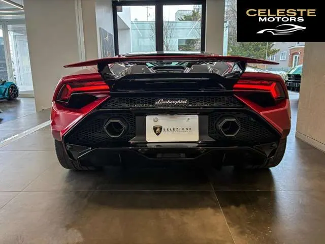 LAMBORGHINI Huracán 2024 — photo 2 sur 8