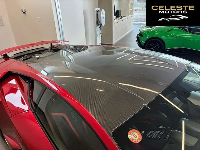 LAMBORGHINI Huracán 2024 — photo 4 sur 8
