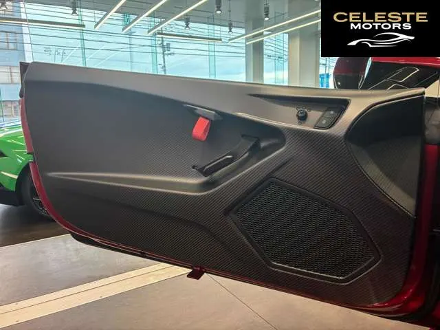LAMBORGHINI Huracán 2024 — photo 8 sur 8