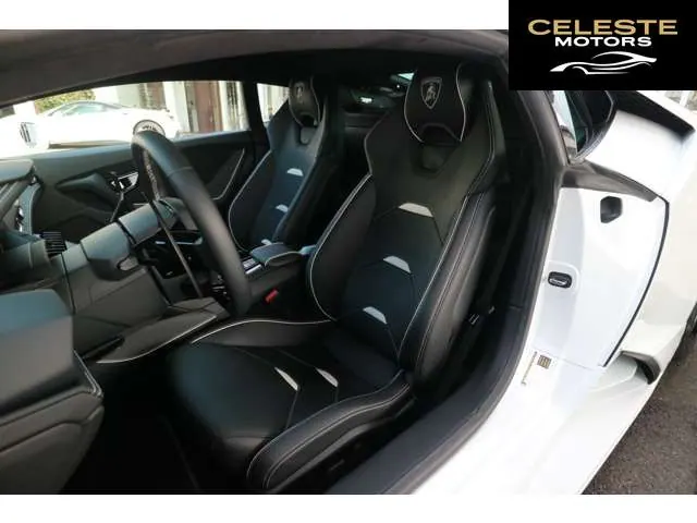 LAMBORGHINI Huracán 2021 — photo 5 sur 8