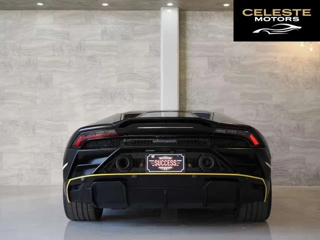 LAMBORGHINI Huracán 2021 — photo 3 sur 8