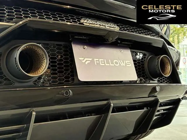 LAMBORGHINI Huracán 2020 — photo 6 sur 8