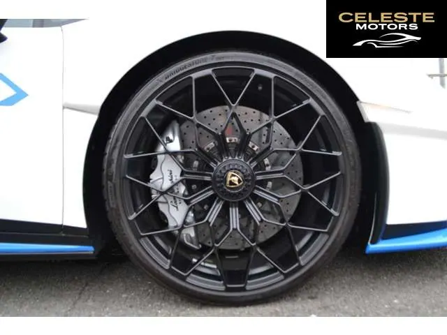 LAMBORGHINI Huracán 2022 — photo 5 sur 8