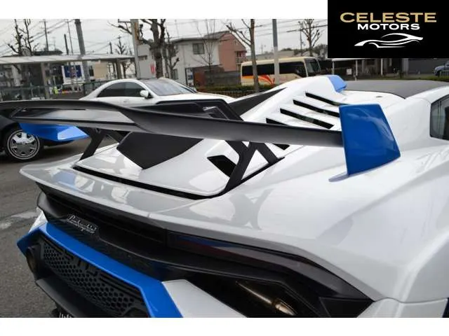 LAMBORGHINI Huracán 2022 — photo 6 sur 8