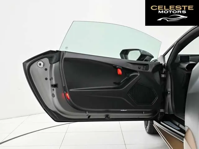 LAMBORGHINI Huracán 2023 — photo 8 sur 8