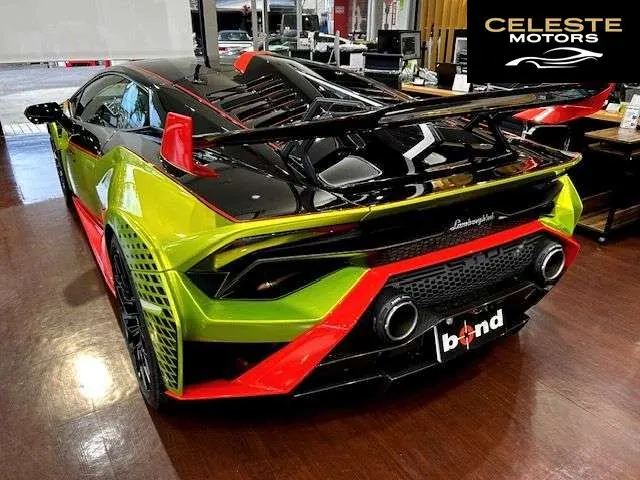 LAMBORGHINI Huracán 2023 — photo 5 sur 8
