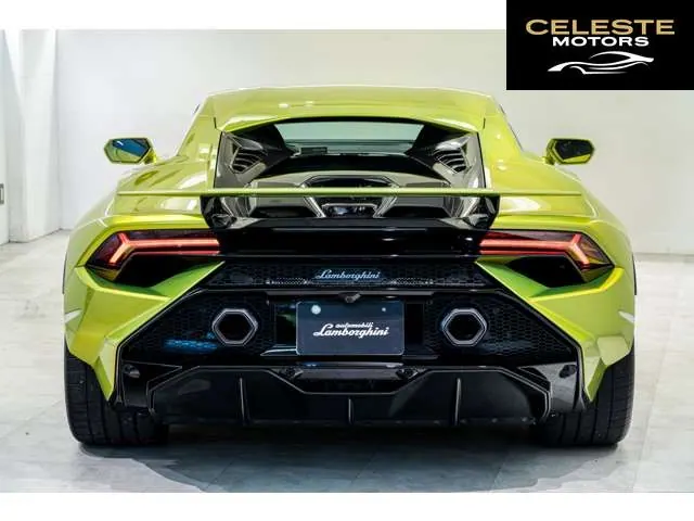 LAMBORGHINI Huracán 2024 — photo 5 sur 8