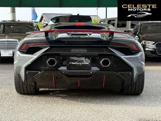 LAMBORGHINI Huracán 2023 — photo 5 sur 8