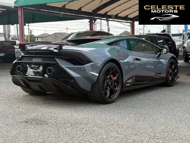 LAMBORGHINI Huracán 2023 — photo 7 sur 8