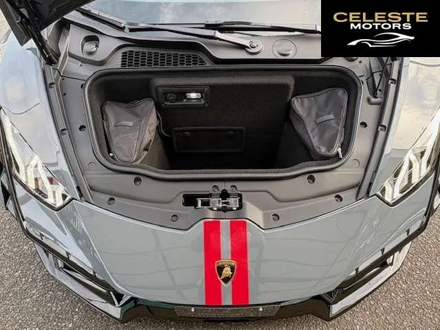 LAMBORGHINI Huracán 2023 — photo 8 sur 8