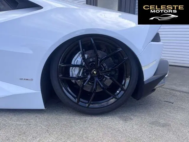 LAMBORGHINI Huracán 2016 — photo 4 sur 8
