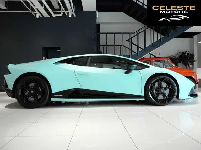LAMBORGHINI Huracán 2021 — photo 6 sur 8