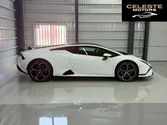 LAMBORGHINI Huracán 2023 — photo 3 sur 8