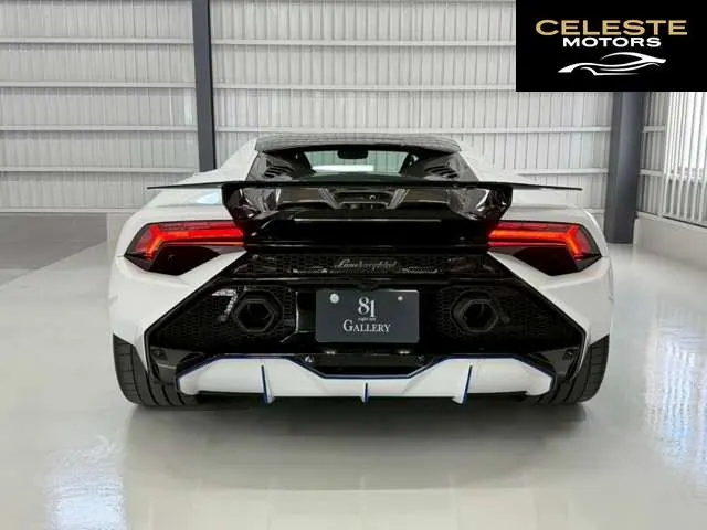 LAMBORGHINI Huracán 2023 — photo 5 sur 8