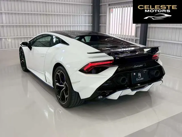 LAMBORGHINI Huracán 2023 — photo 6 sur 8
