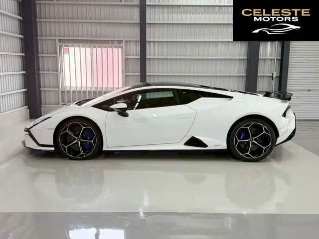LAMBORGHINI Huracán 2023 — photo 7 sur 8