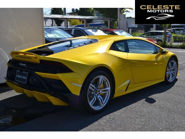 LAMBORGHINI Huracán 2021 — photo 2 sur 8