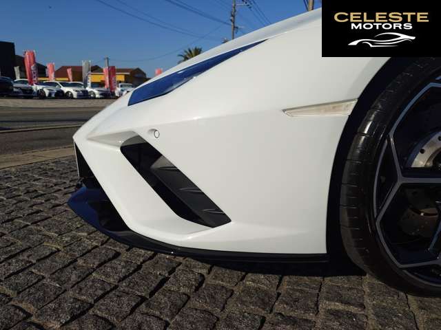 LAMBORGHINI Huracán 2022 — photo 3 sur 8