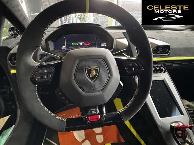 LAMBORGHINI Huracán 2023 — photo 6 sur 8