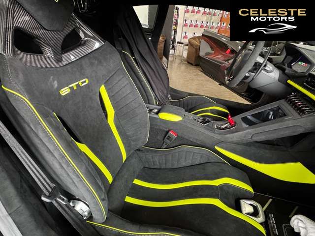 LAMBORGHINI Huracán 2023 — photo 8 sur 8