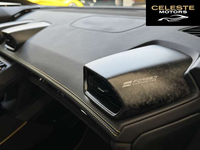 LAMBORGHINI Huracán 2022 — photo 5 sur 8