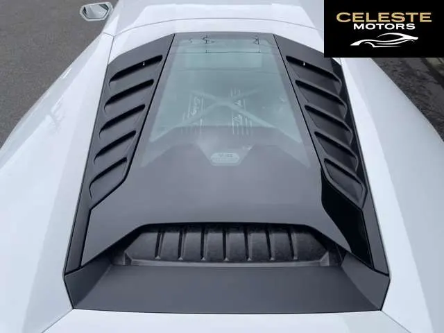 LAMBORGHINI Huracán 2018 — photo 8 sur 8