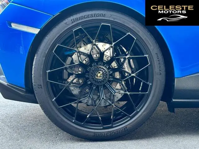 LAMBORGHINI Huracán 2022 — photo 8 sur 8
