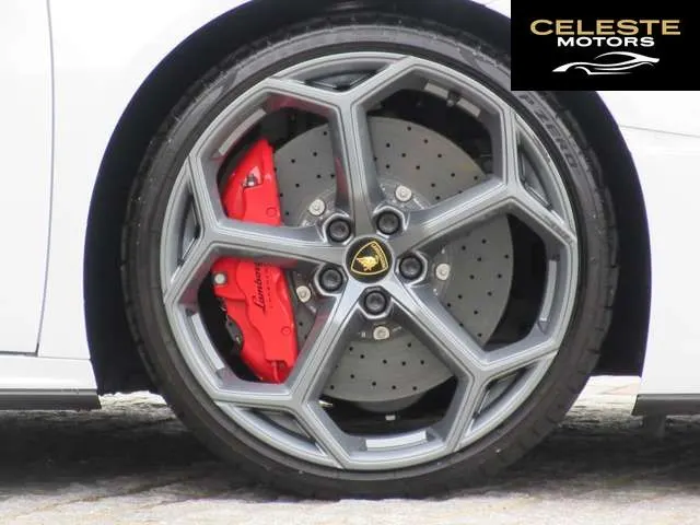 LAMBORGHINI Huracán 2023 — photo 8 sur 8