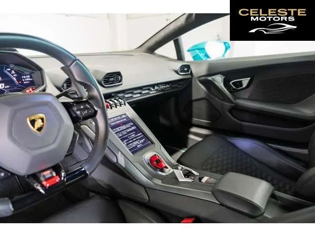 LAMBORGHINI Huracán 2022 — photo 4 sur 8