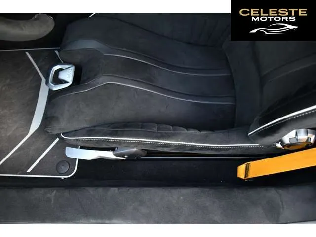 LAMBORGHINI Huracán 2021 — photo 4 sur 8