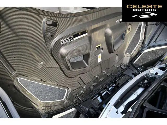 LAMBORGHINI Huracán 2021 — photo 6 sur 8