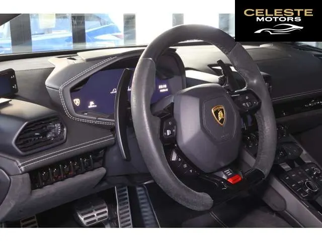 LAMBORGHINI Huracán 2016 — photo 7 sur 8