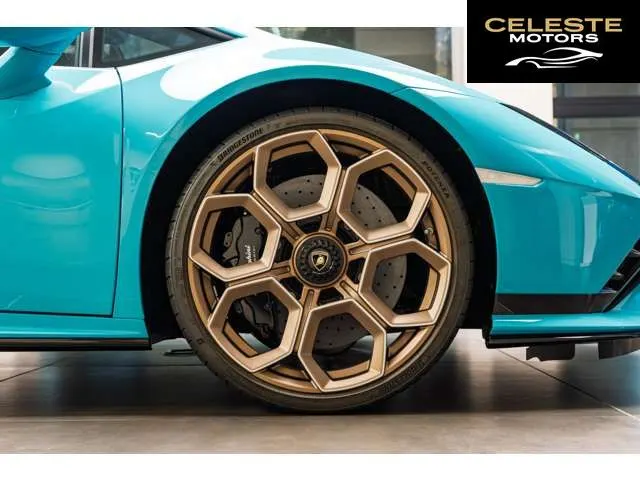 LAMBORGHINI Huracán 2024 — photo 8 sur 8