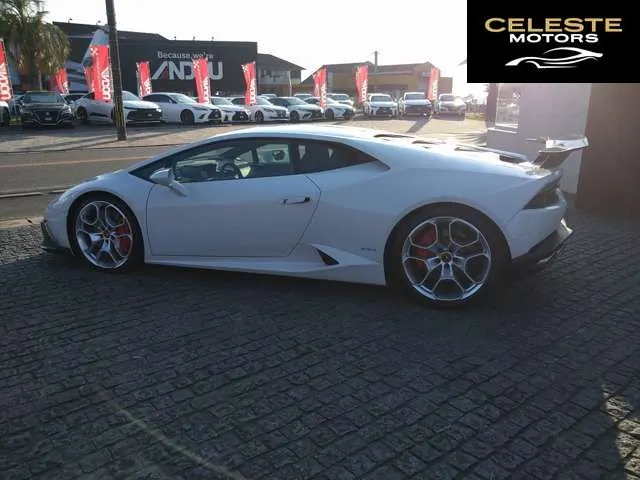 LAMBORGHINI Huracán 2015 — photo 2 sur 8