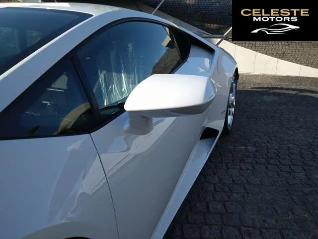 LAMBORGHINI Huracán 2015 — photo 7 sur 8