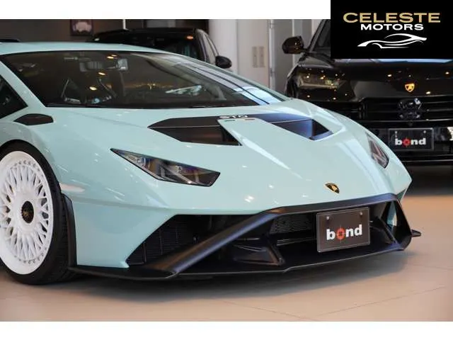 LAMBORGHINI Huracán 2022 — photo 2 sur 8