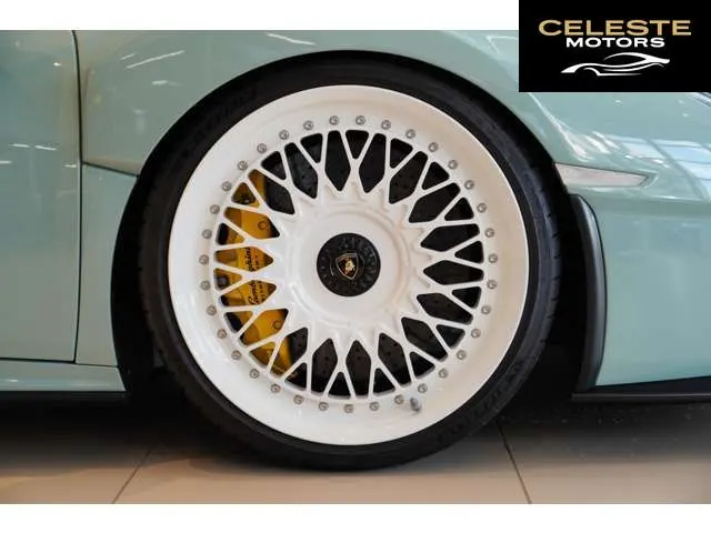 LAMBORGHINI Huracán 2022 — photo 6 sur 8
