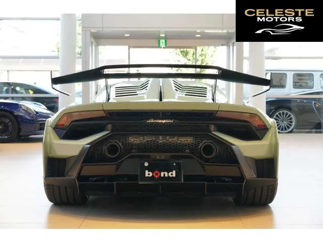LAMBORGHINI Huracán 2022 — photo 8 sur 8