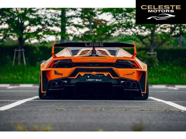 LAMBORGHINI Huracán 2015 — photo 4 sur 8