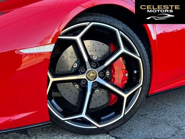 LAMBORGHINI Huracán 2021 — photo 5 sur 8