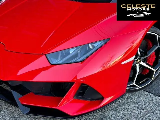 LAMBORGHINI Huracán 2021 — photo 6 sur 8
